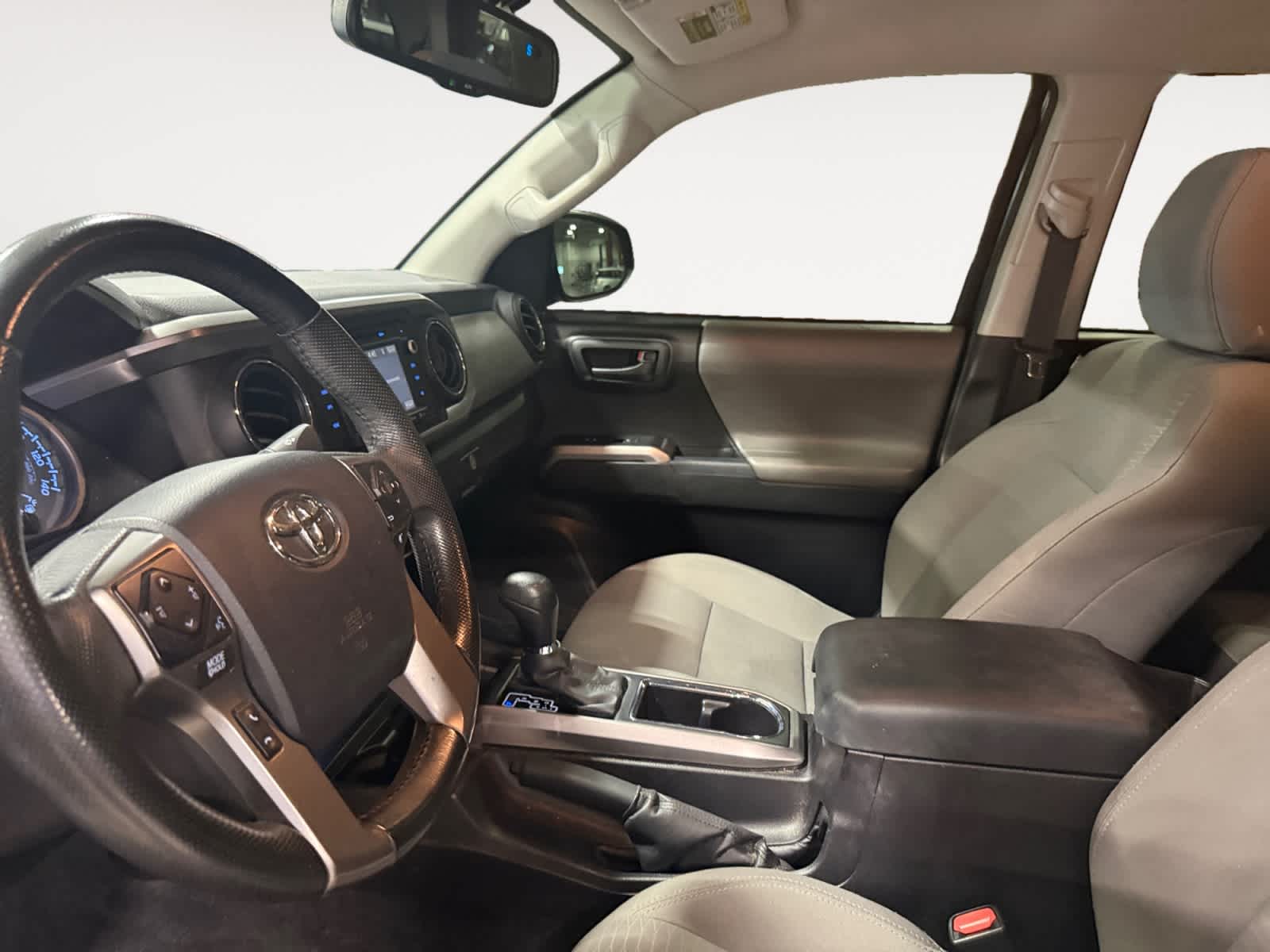 2016 Toyota Tacoma SR5