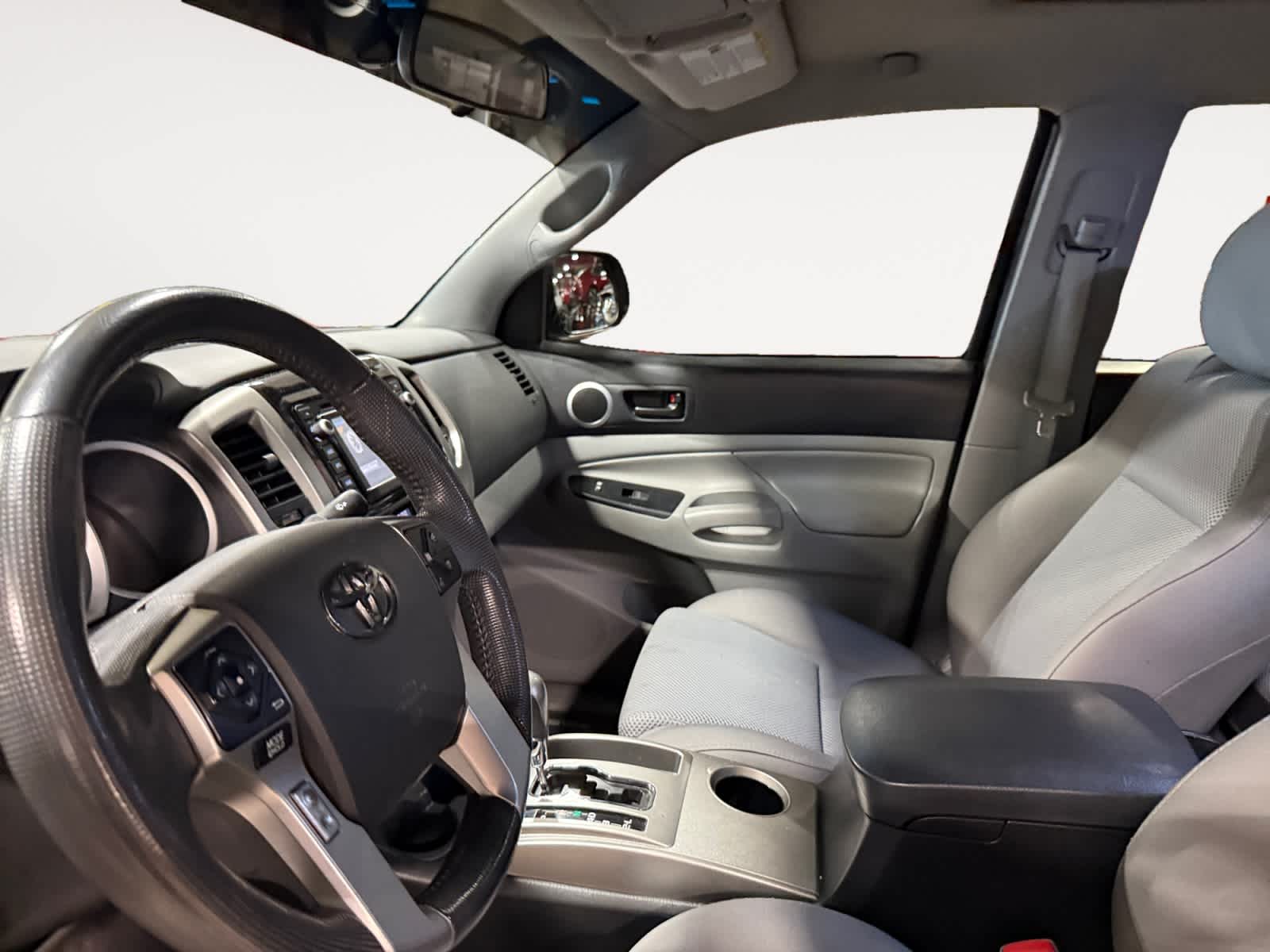 2014 Toyota Tacoma 4WD Double Cab V6 AT (Natl)