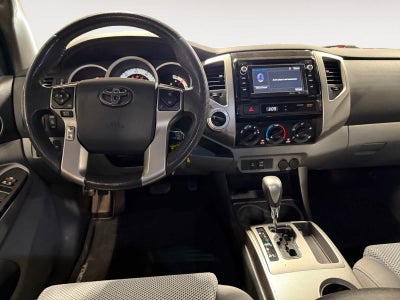 2014 Toyota Tacoma 4WD Double Cab V6 AT (Natl)