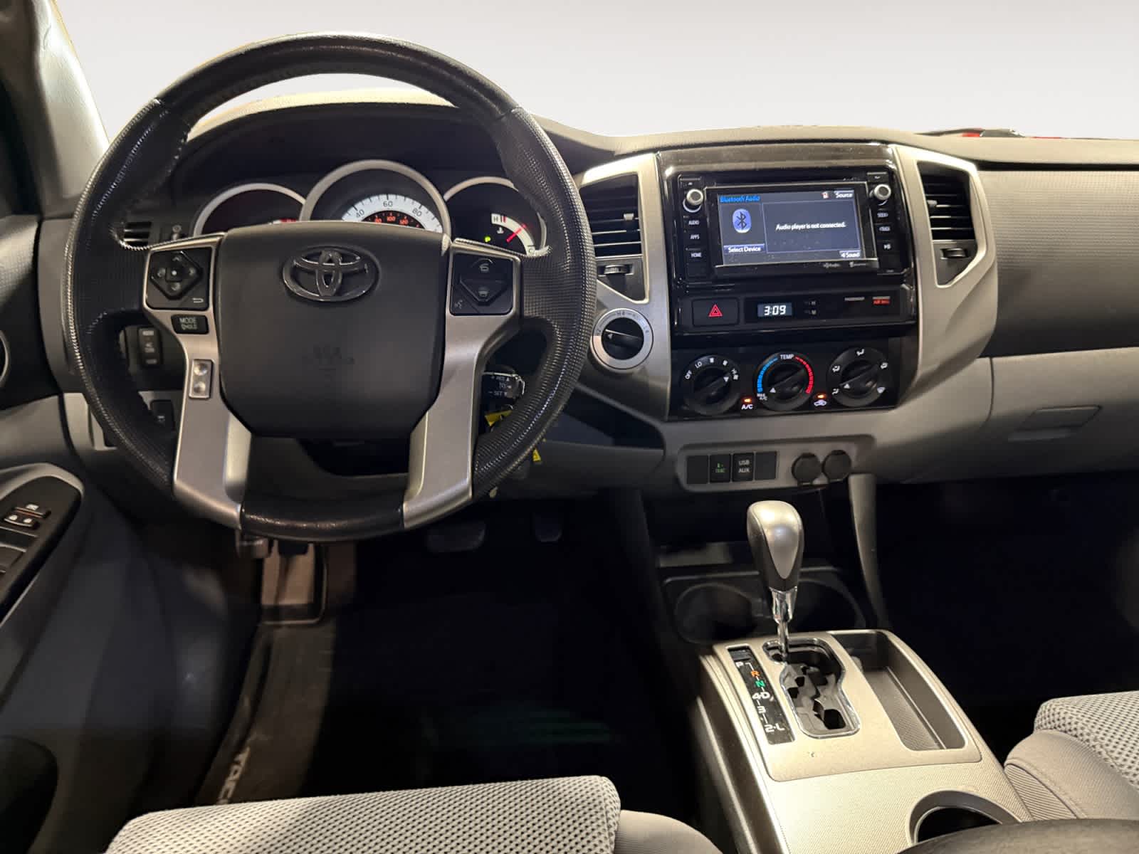 2014 Toyota Tacoma 4WD Double Cab V6 AT (Natl)