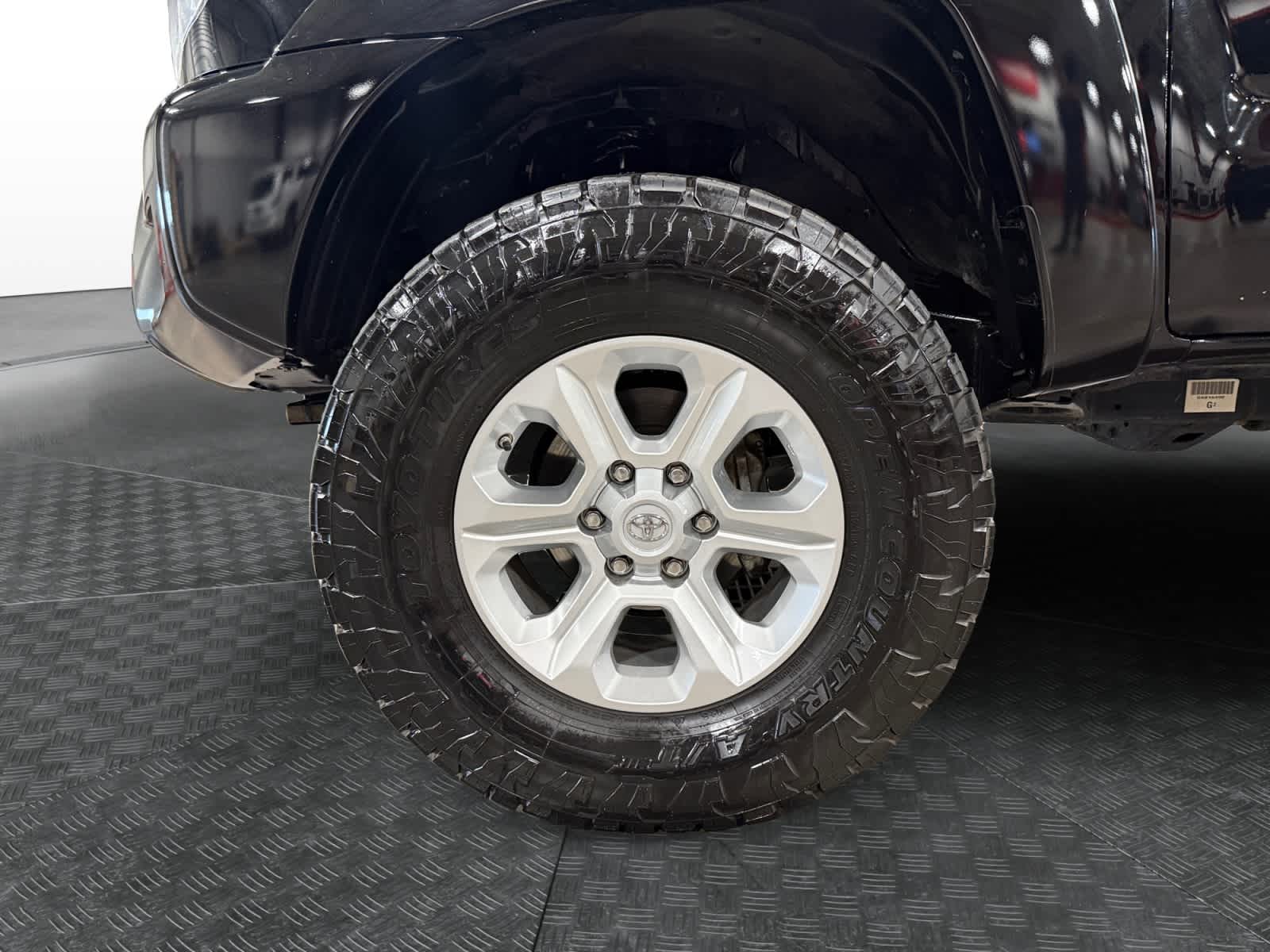 2014 Toyota Tacoma 4WD Double Cab V6 AT (Natl)