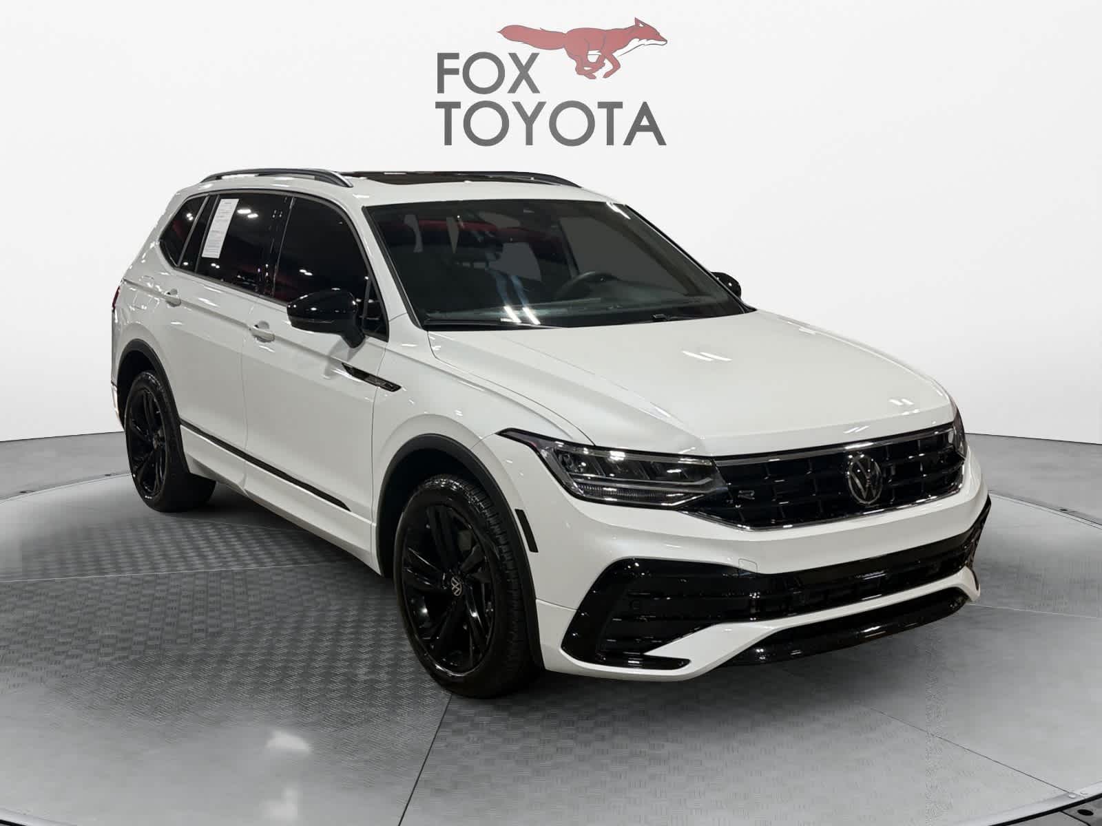 2024 Volkswagen Tiguan SE R-Line Black