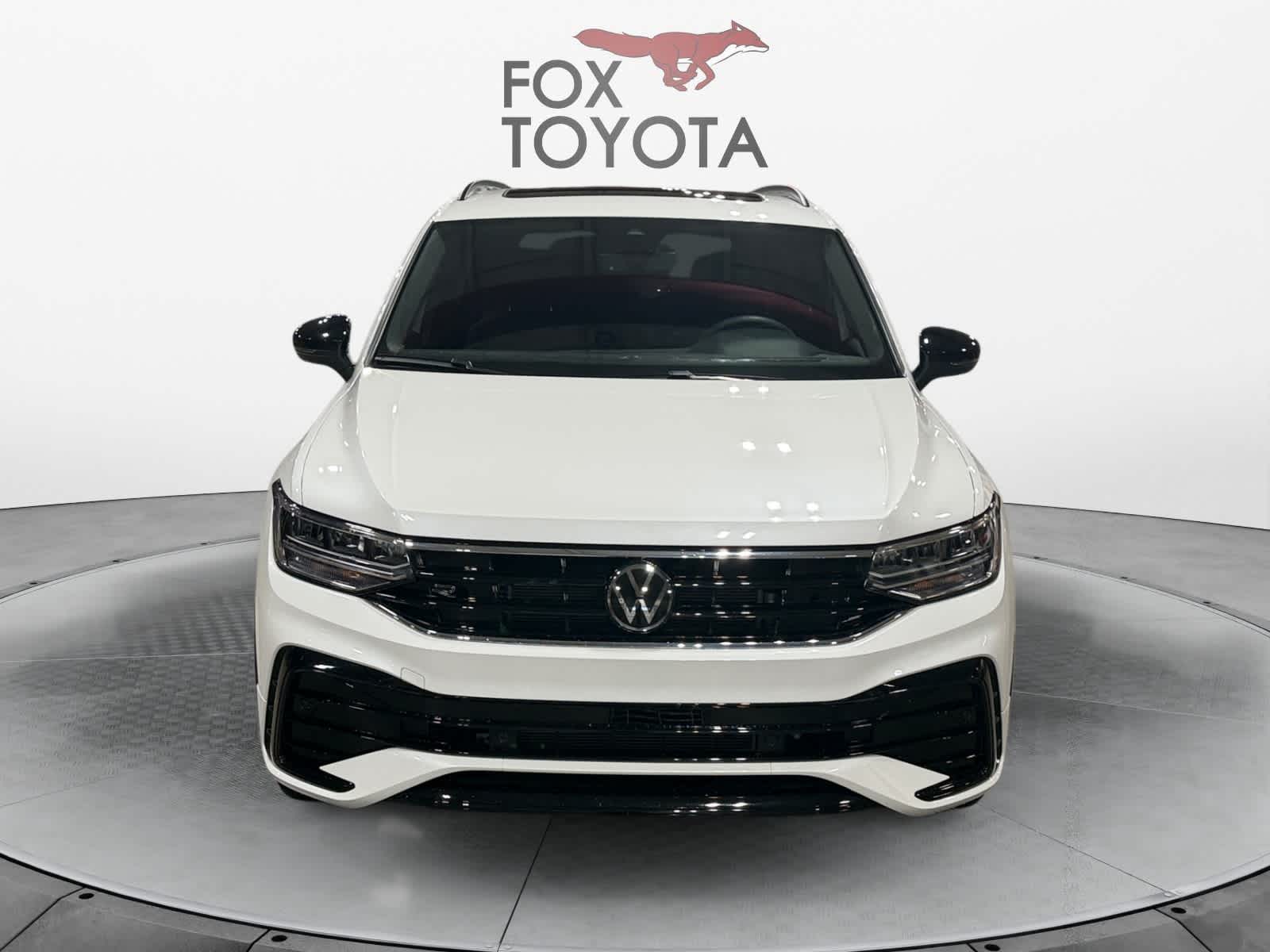 2024 Volkswagen Tiguan SE R-Line Black