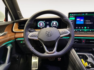 2025 Volkswagen Tiguan SEL R-Line