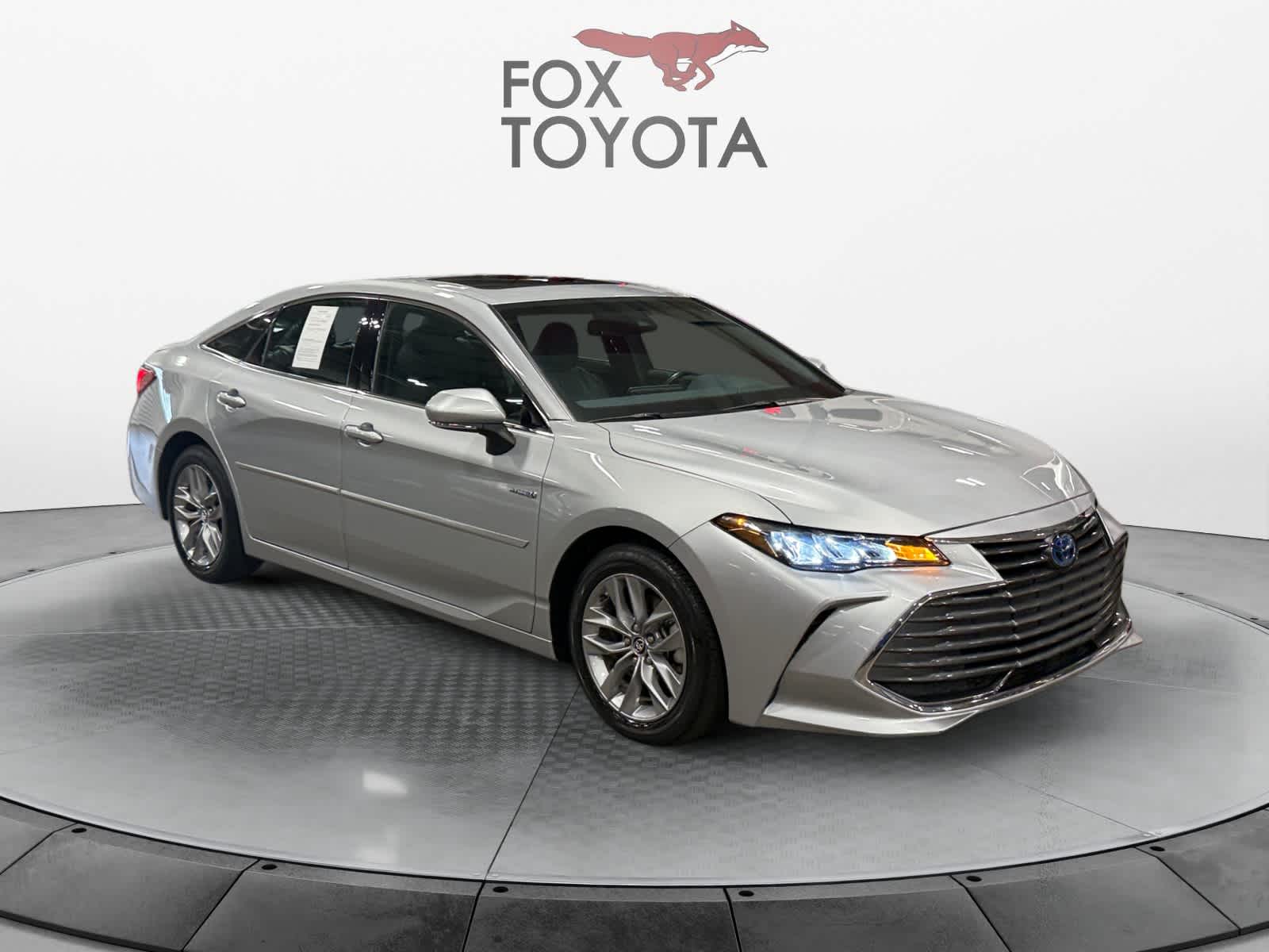 2020 Toyota Avalon Hybrid XLE