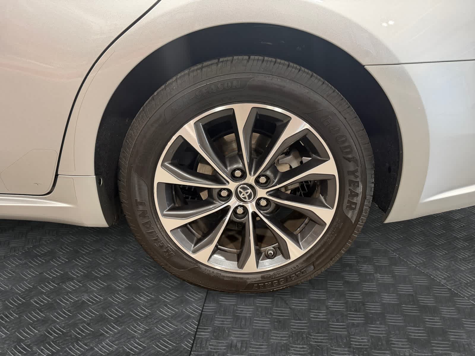 2016 Toyota Avalon XLE