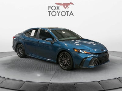 2025 Toyota Camry SE