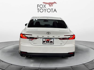 2025 Toyota Camry SE