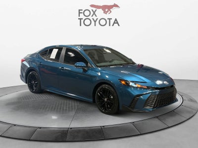 2025 Toyota Camry SE