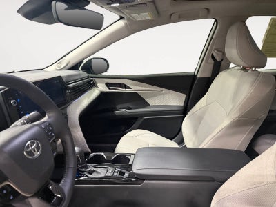 2025 Toyota Camry XLE