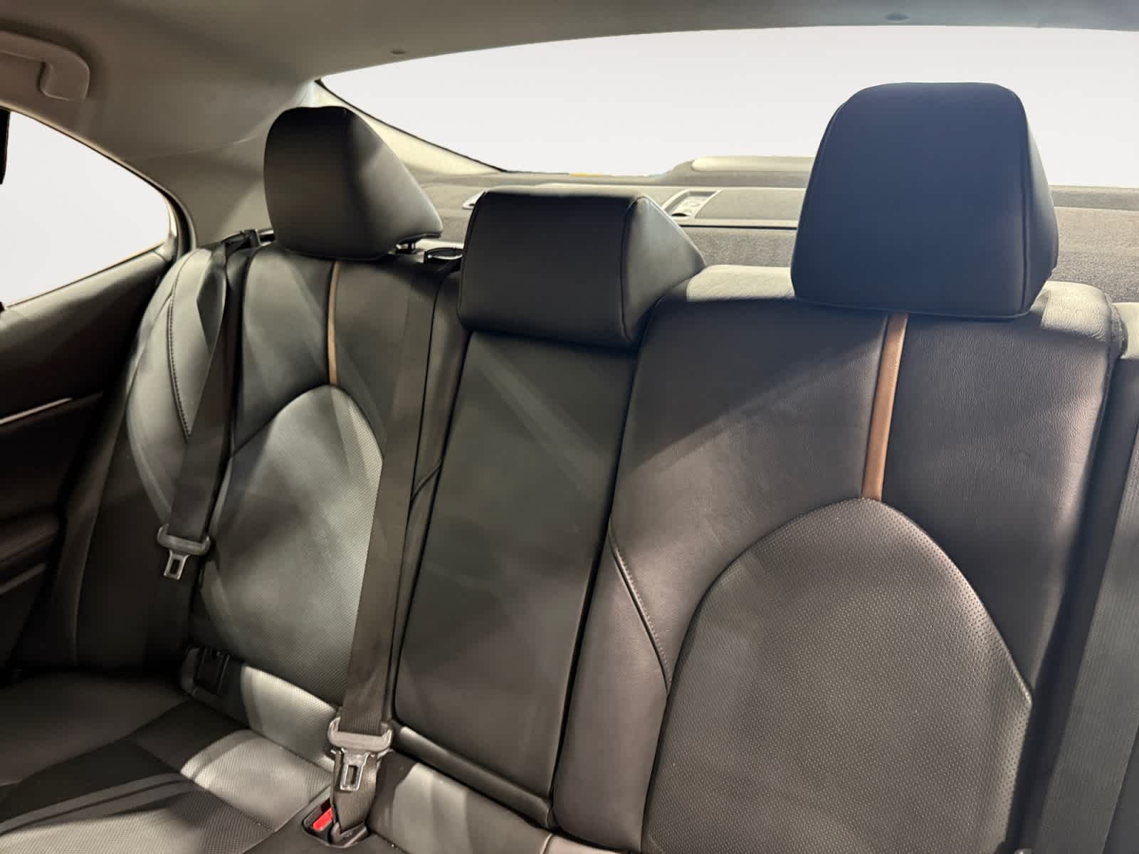 2020 Toyota Camry Hybrid XLE