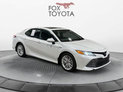 2020 Toyota Camry Hybrid XLE
