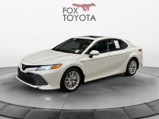 2020 Toyota Camry Hybrid XLE