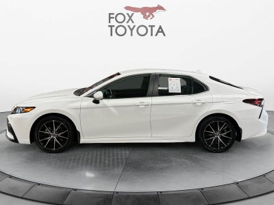 2022 Toyota Camry SE