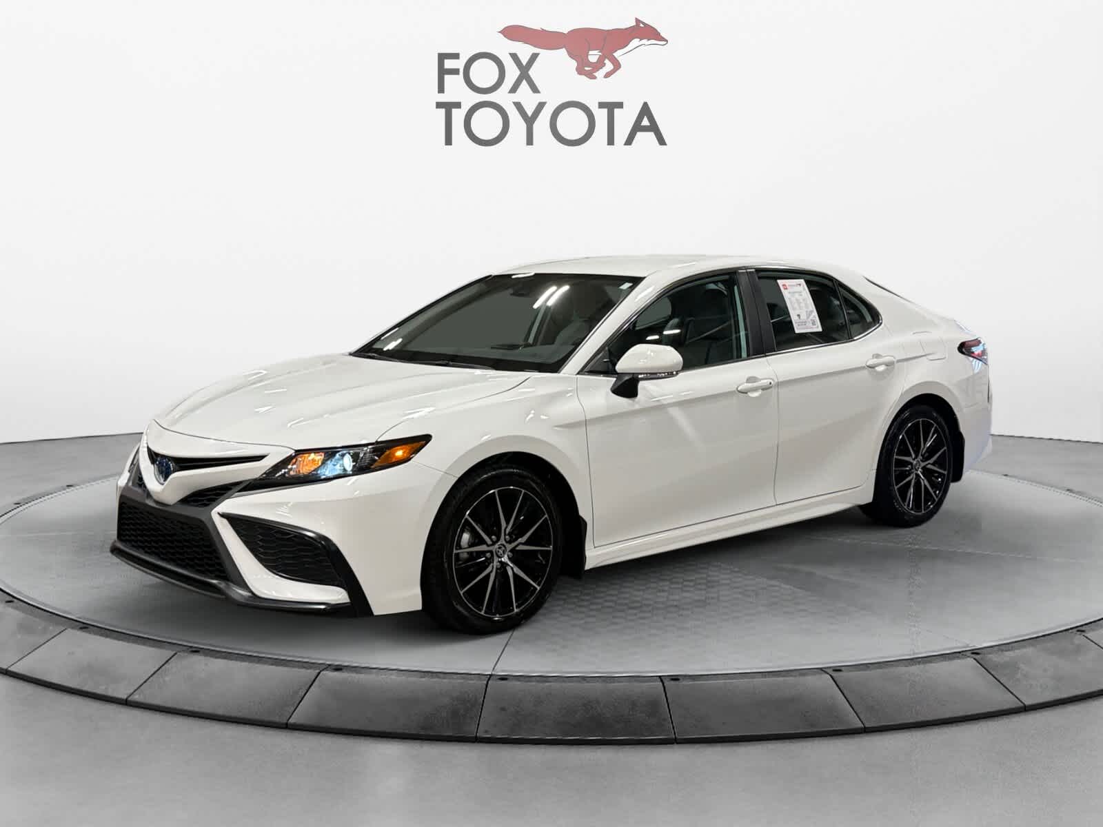 2024 Toyota Camry Hybrid SE
