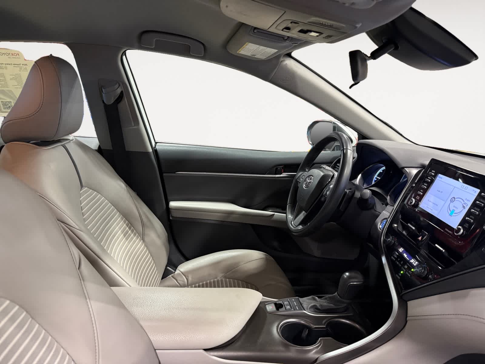 2024 Toyota Camry Hybrid SE