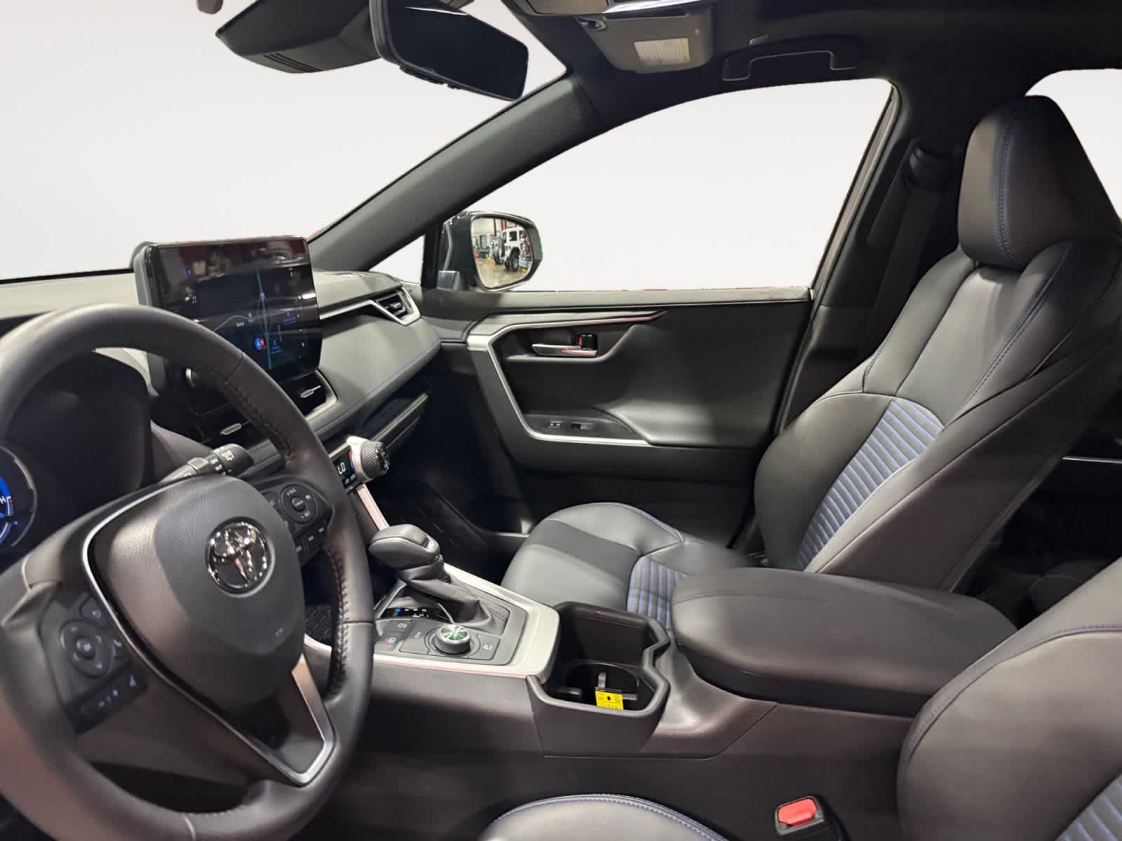 2025 Toyota RAV4 Hybrid XSE