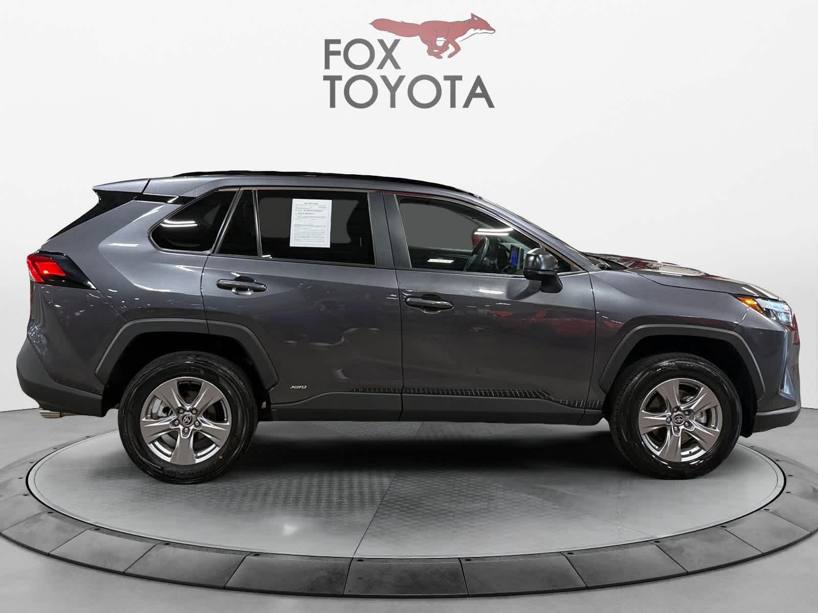 2025 Toyota RAV4 Hybrid LE