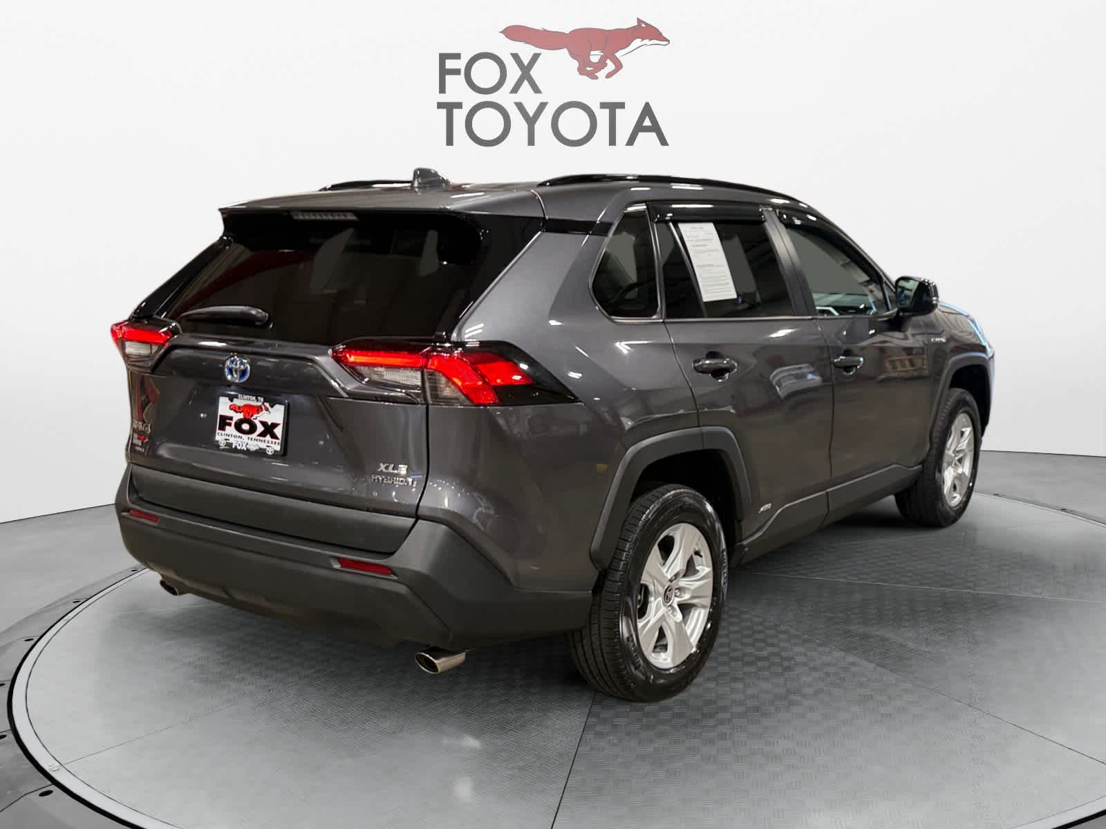 2021 Toyota RAV4 Hybrid XLE