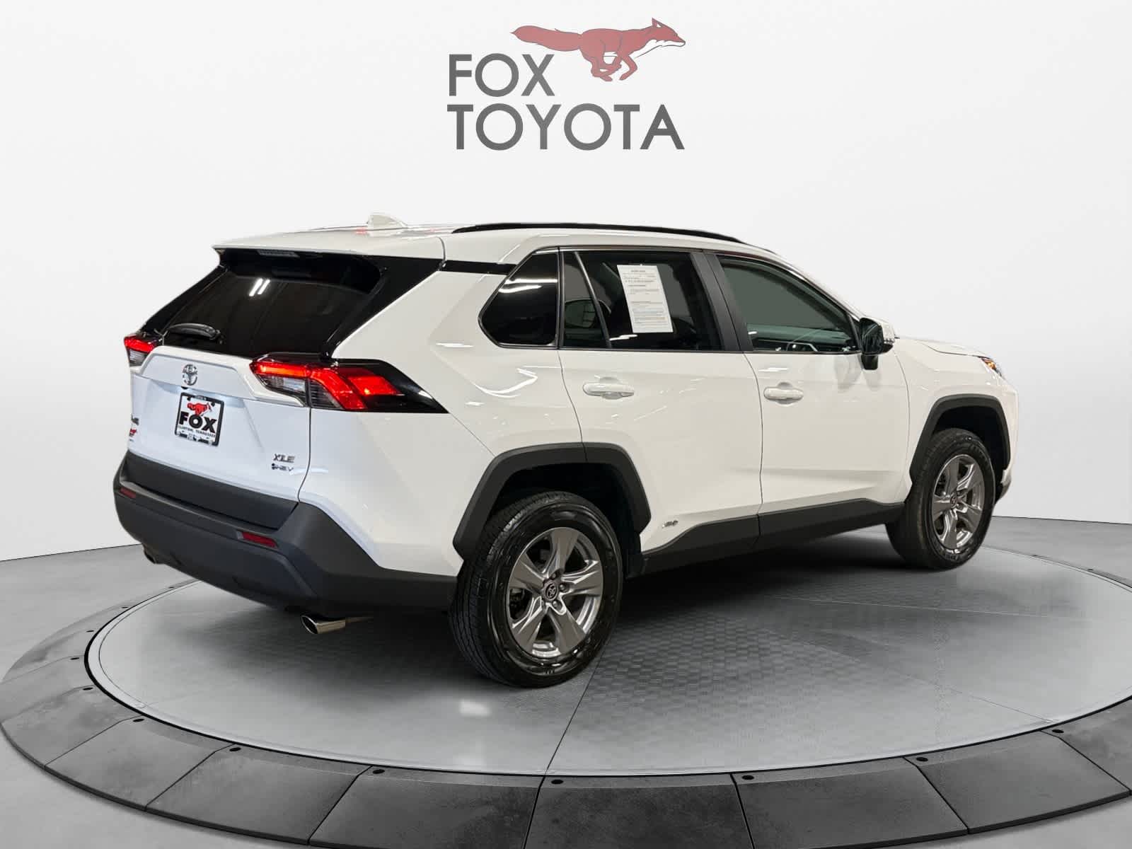 2025 Toyota RAV4 Hybrid XLE