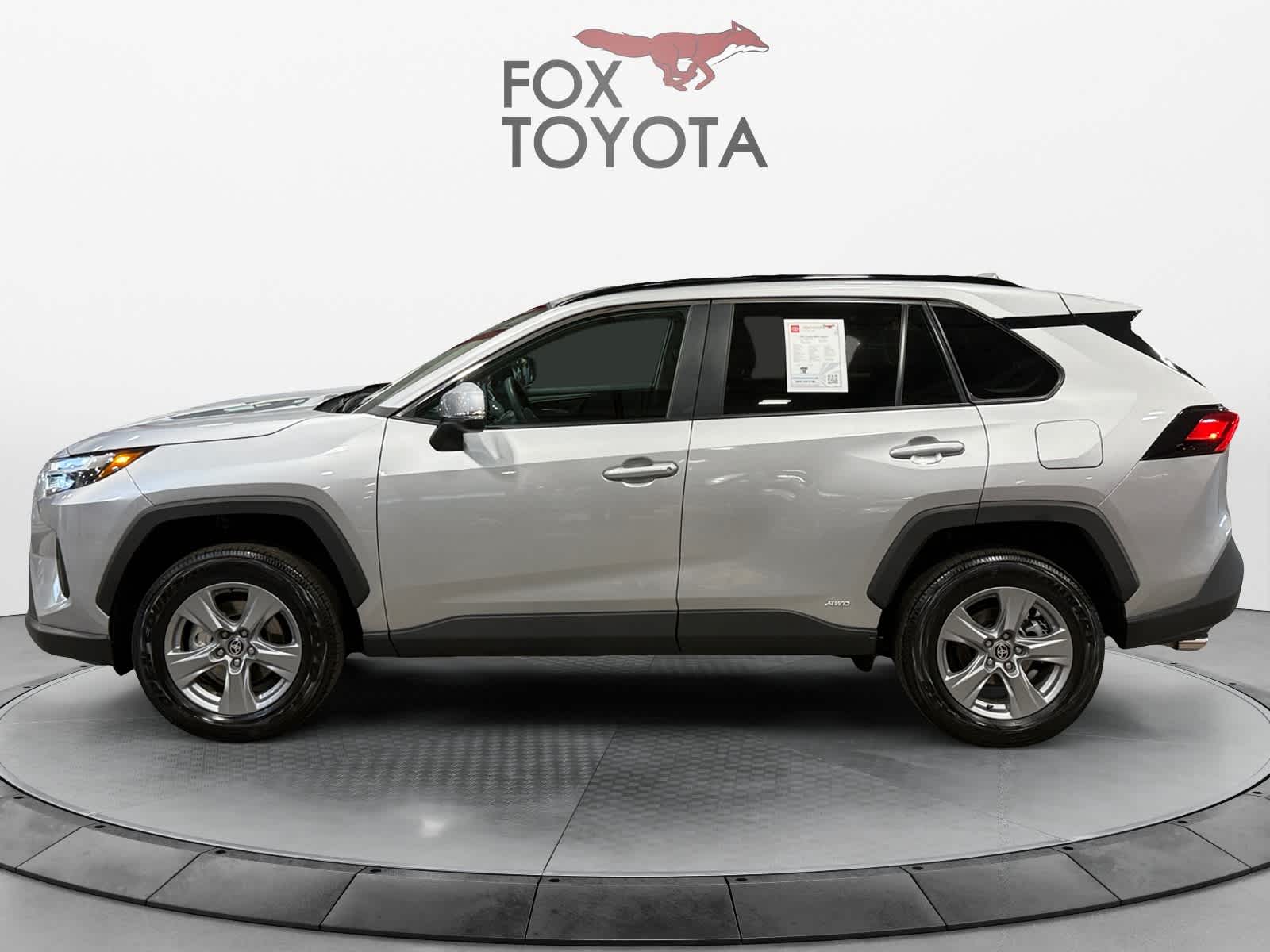 2025 Toyota RAV4 Hybrid XLE