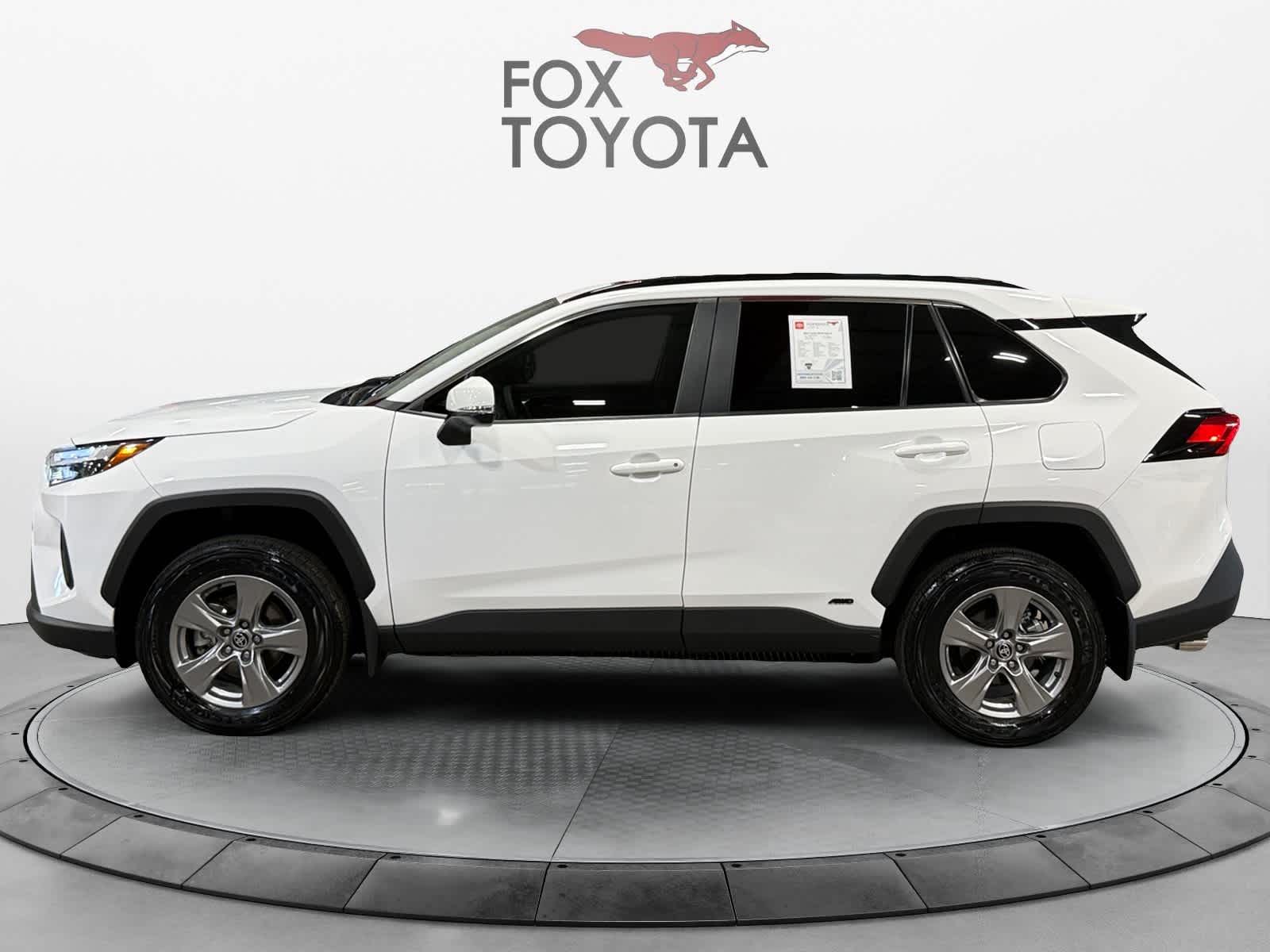 2025 Toyota RAV4 Hybrid XLE