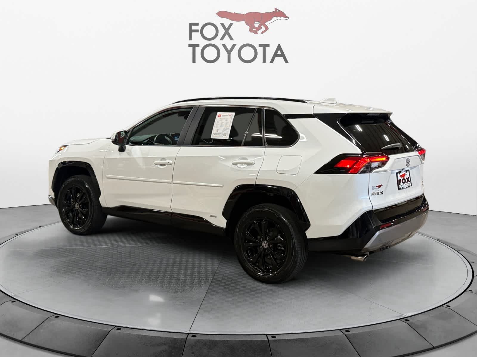 2025 Toyota RAV4 Hybrid SE