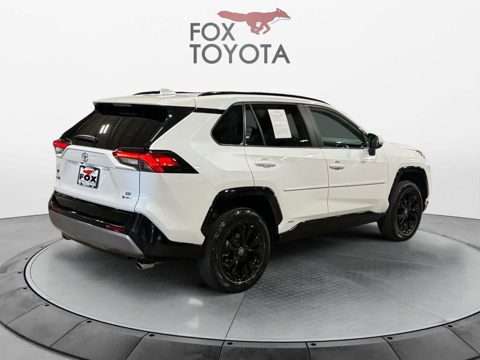2025 Toyota RAV4 Hybrid SE