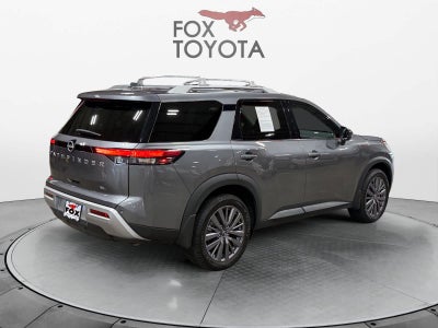 2023 Nissan Pathfinder SL