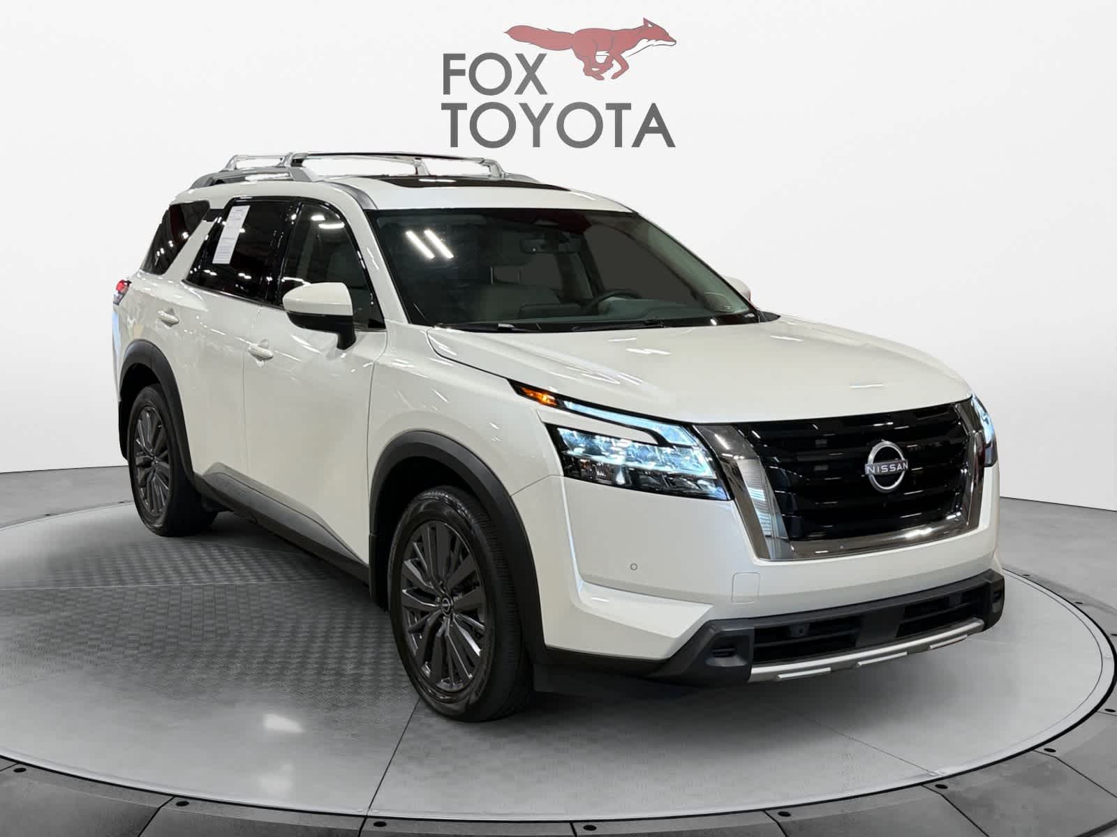 2024 Nissan Pathfinder SL
