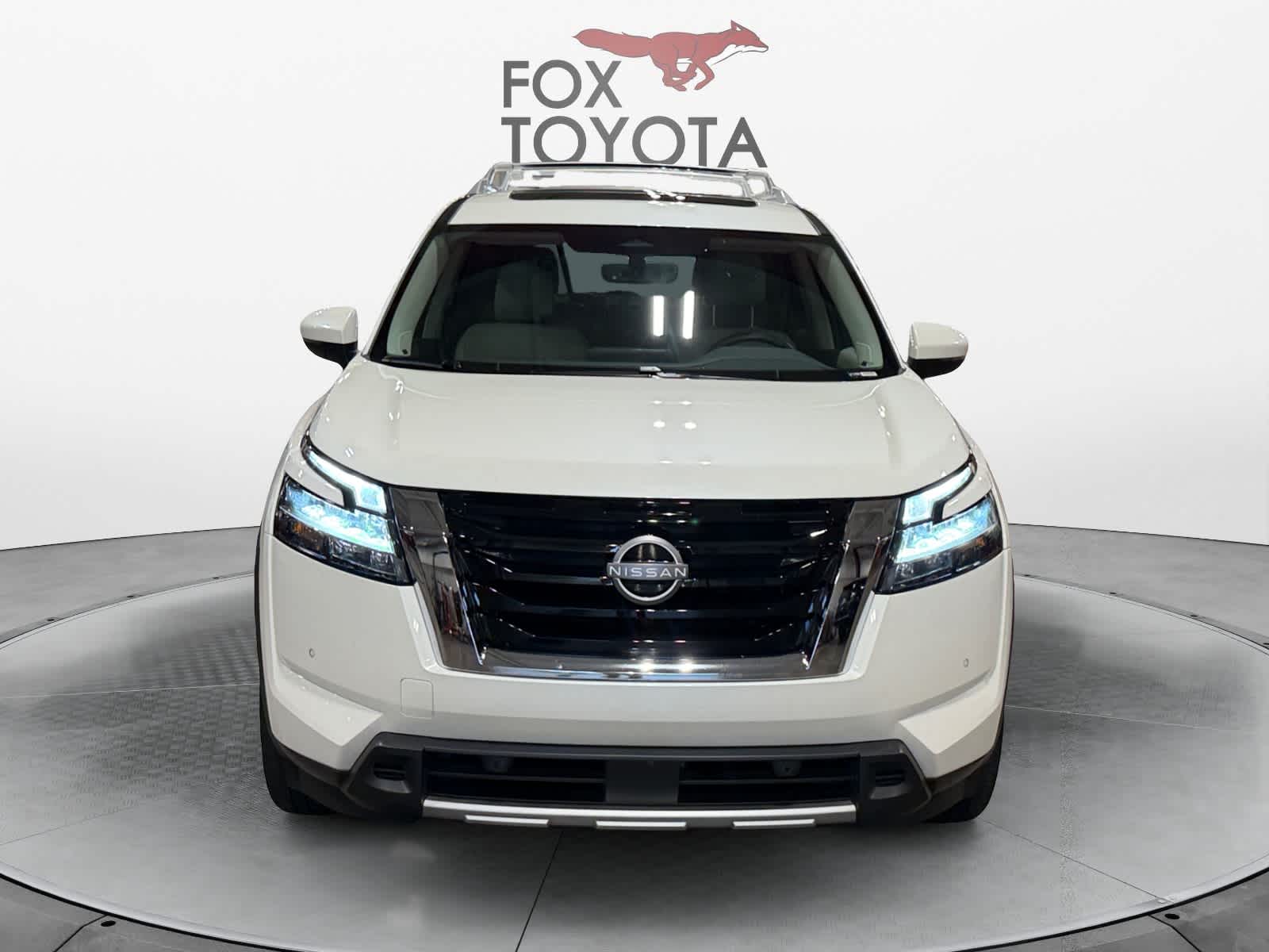 2024 Nissan Pathfinder SL