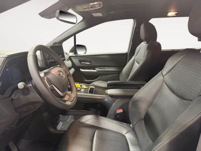 2025 Toyota Sienna Woodland Edition