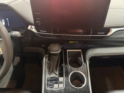 2025 Toyota Sienna Woodland Edition