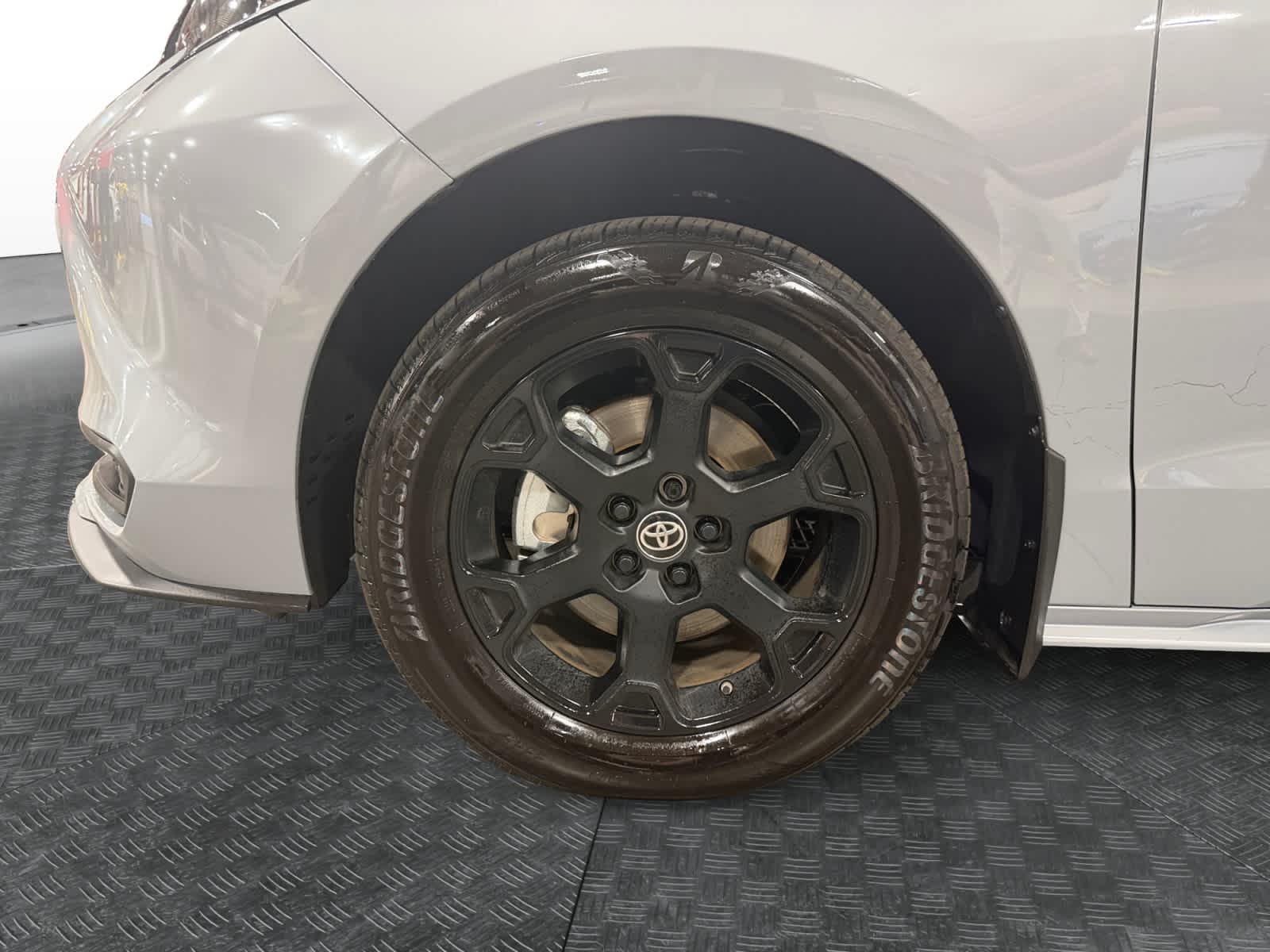 2025 Toyota Sienna Woodland Edition