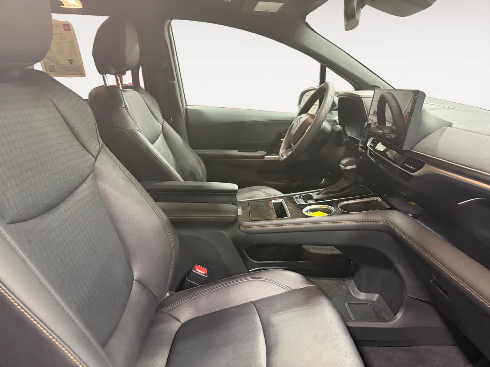 2025 Toyota Sienna Woodland Edition