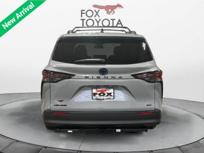 2025 Toyota Sienna Woodland Edition