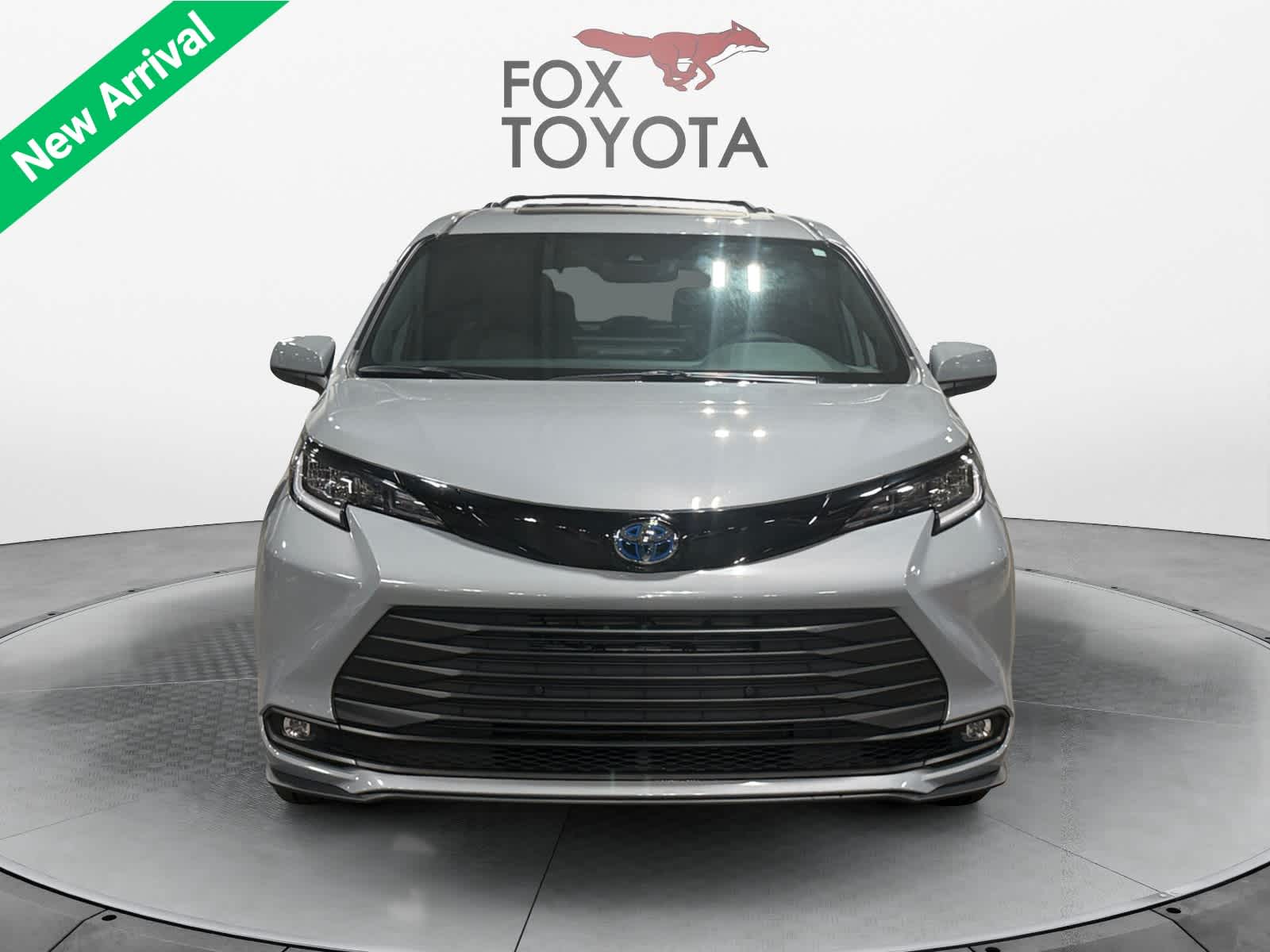 2025 Toyota Sienna Woodland Edition