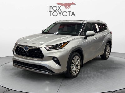2023 Toyota Highlander Hybrid Platinum