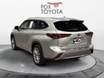 2023 Toyota Highlander Hybrid Platinum