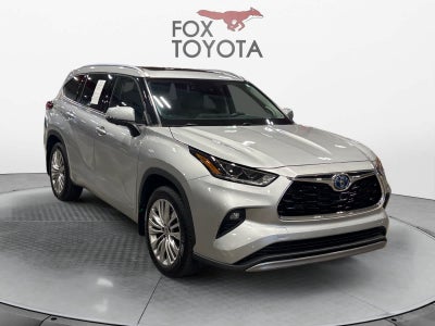 2023 Toyota Highlander Hybrid Platinum