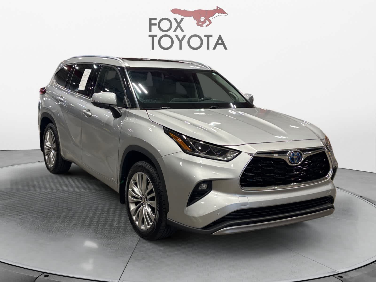 2023 Toyota Highlander Hybrid Platinum