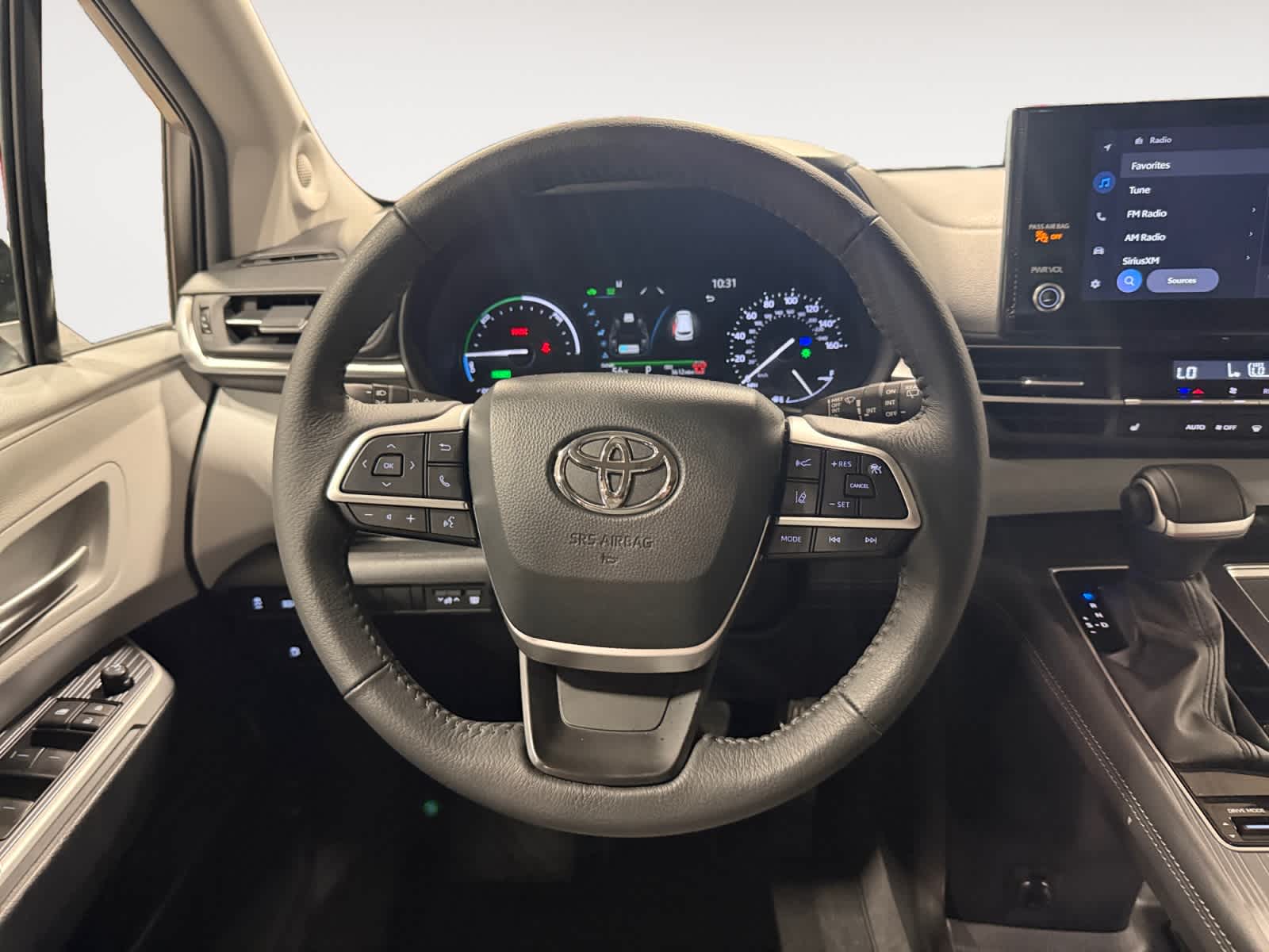 2025 Toyota Sienna XLE