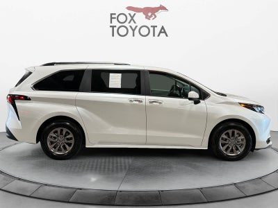 2025 Toyota Sienna XLE