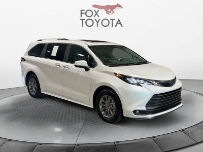 2025 Toyota Sienna XLE
