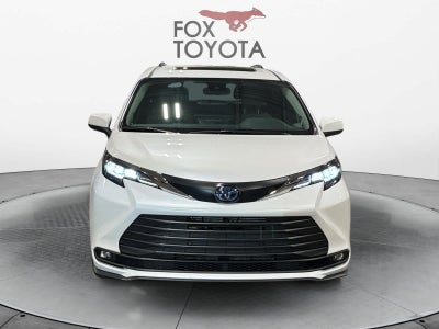 2025 Toyota Sienna XLE