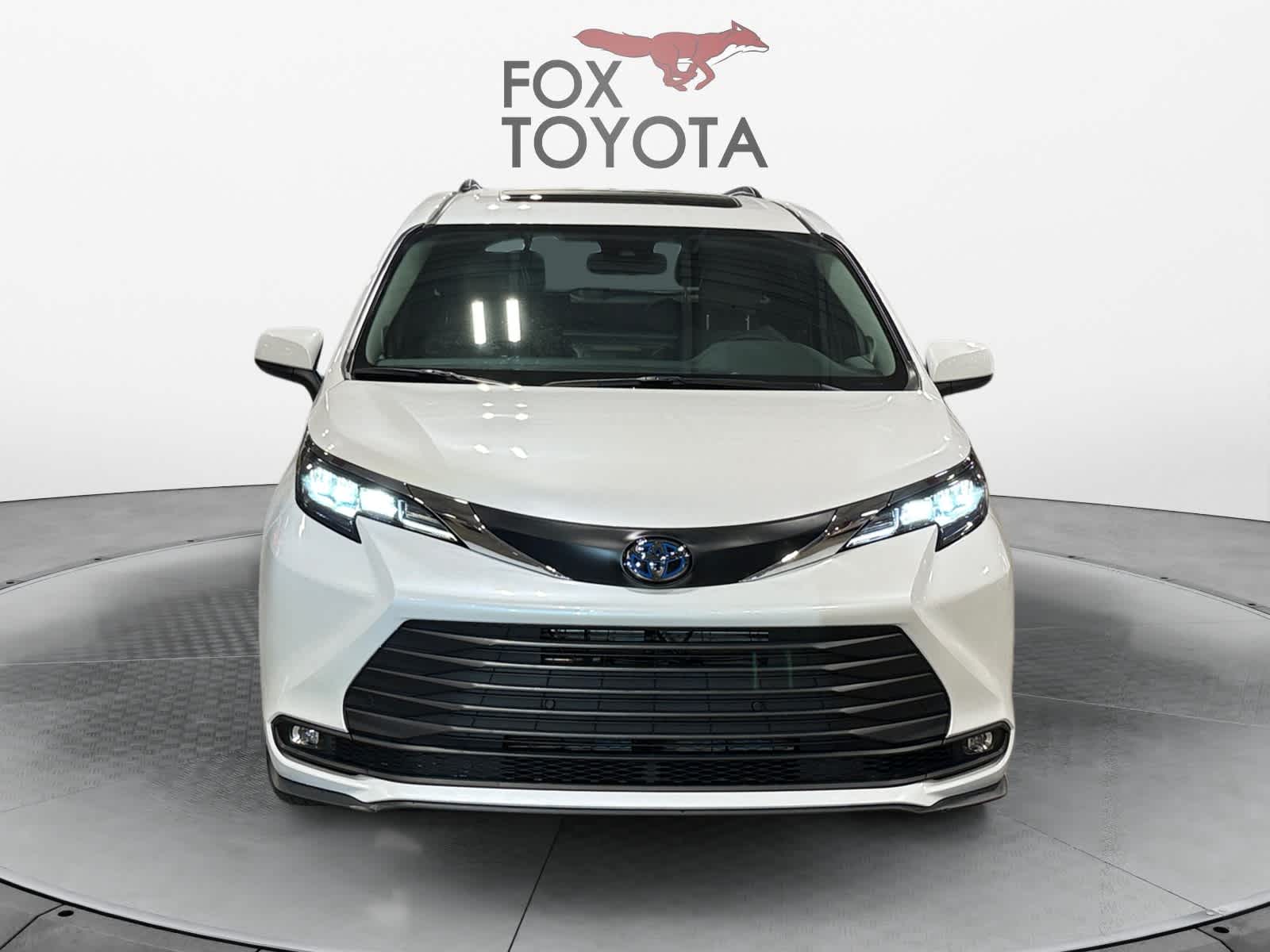 2025 Toyota Sienna XLE