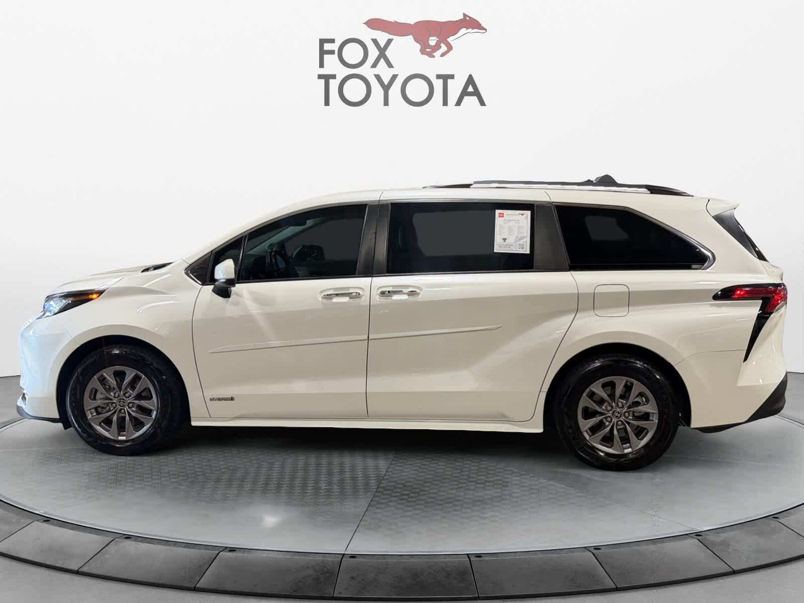 2021 Toyota Sienna XLE