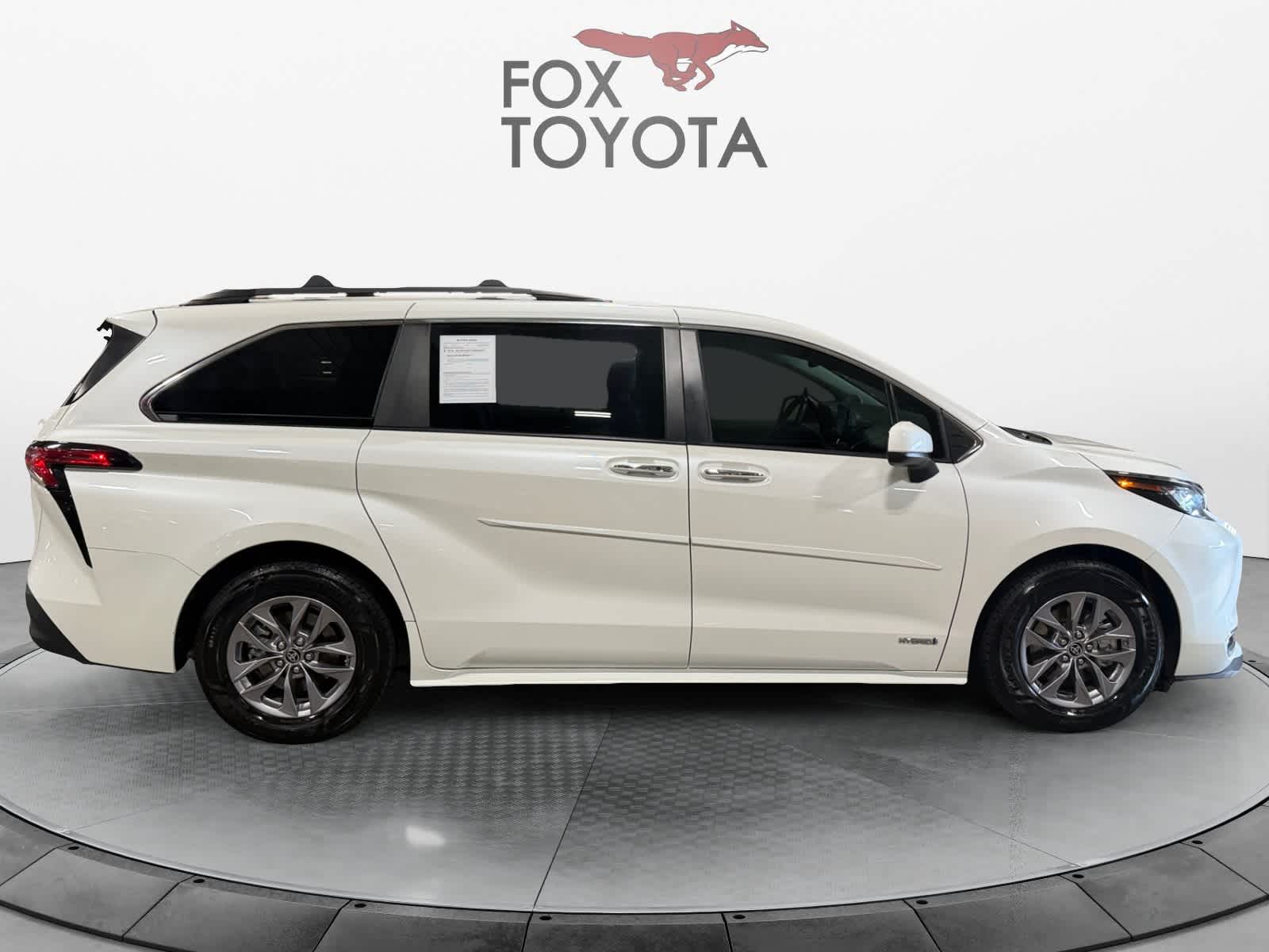 2021 Toyota Sienna XLE