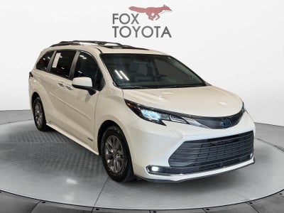 2021 Toyota Sienna XLE