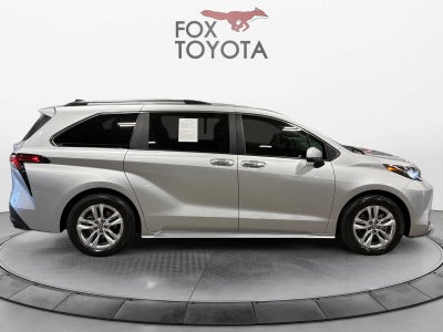 2022 Toyota Sienna XLE